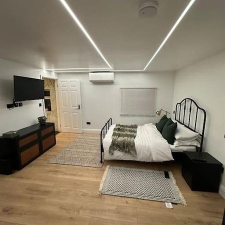 Вілла House Вотфорд Екстер'єр фото
